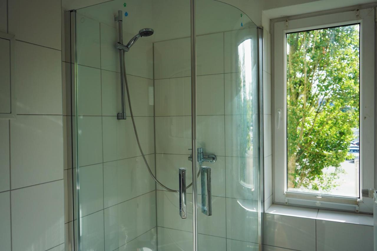 Unique: 5 Bedroom - 2 Bathroom - Kitchen - Bremerhaven