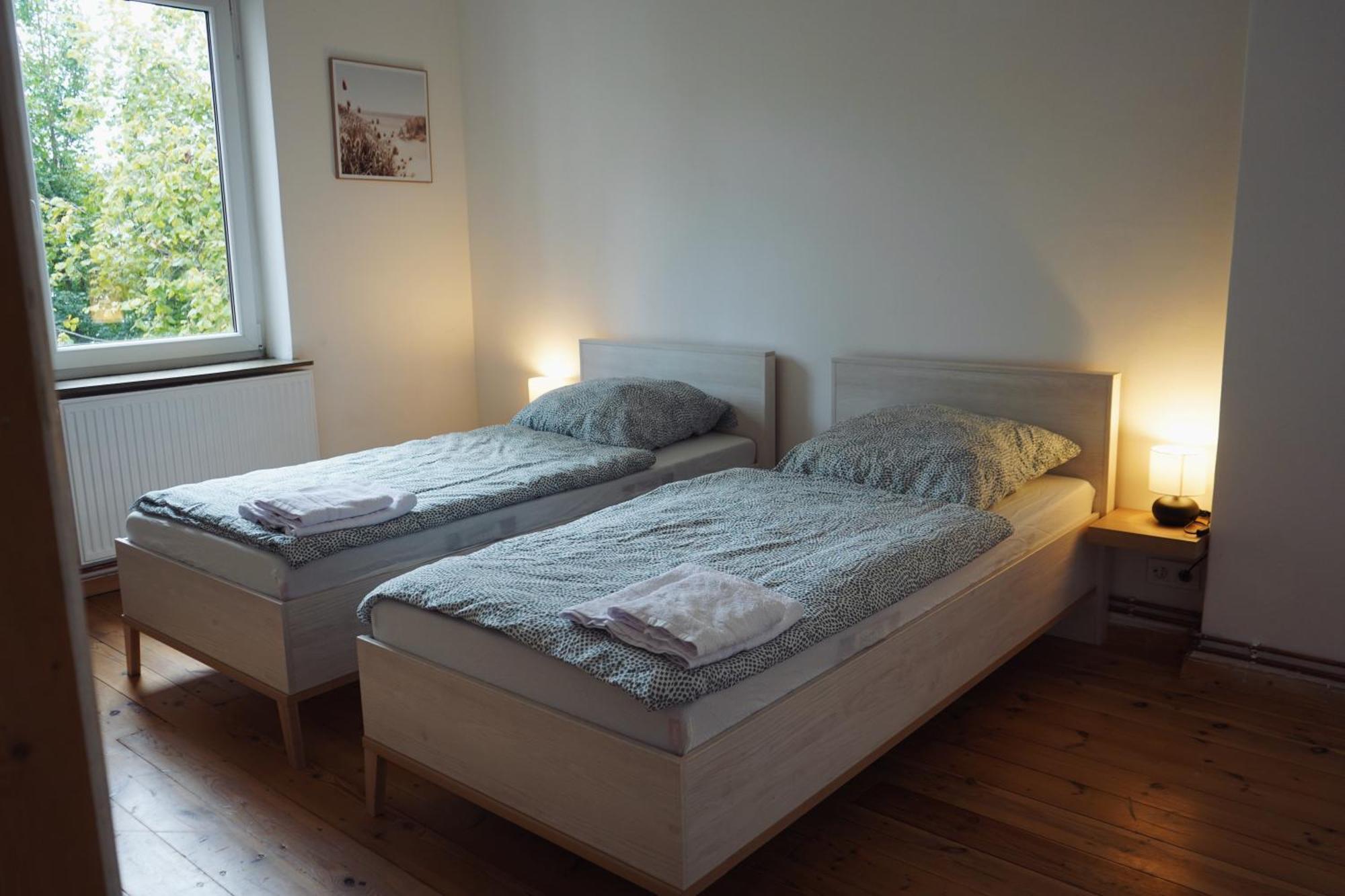 Apartment Unique: 5 Bedroom - 2 Bathroom - Kitchen - Bremerhaven